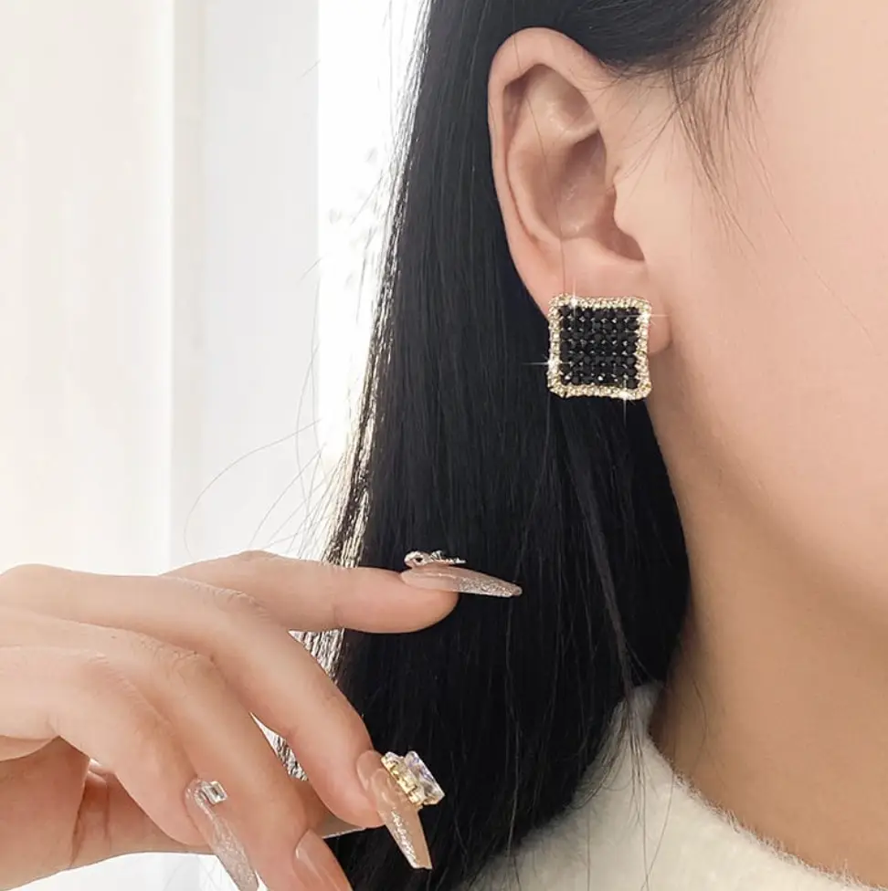 Black Rhinestone Square Stud Earrings – Elegant Crystal Statement Earrings for Women