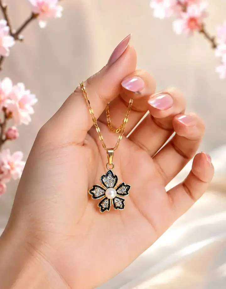 Elegant Floral Pearl Pendant Necklace