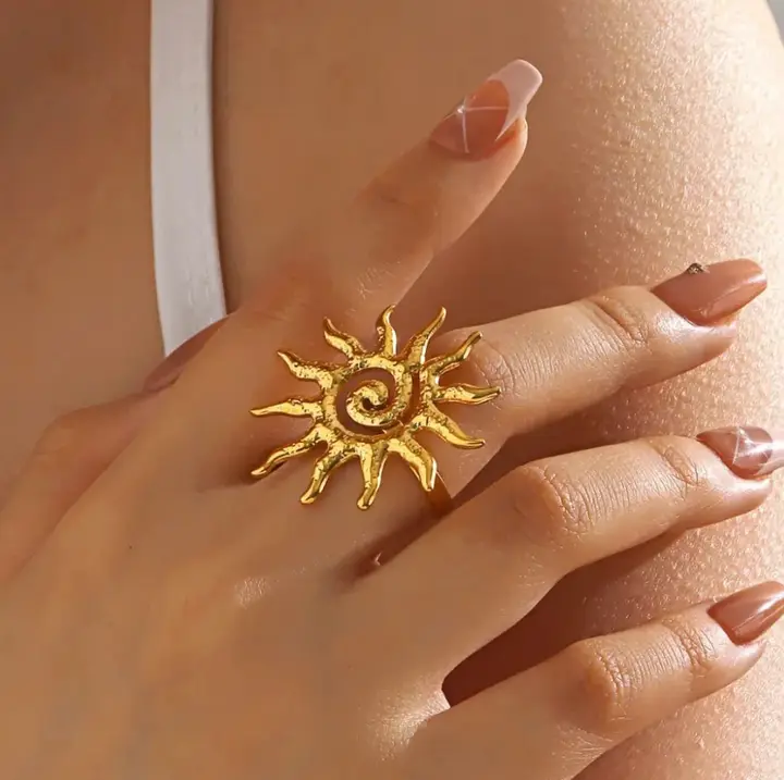 Vintage Sunburst Golden Statement Ring
